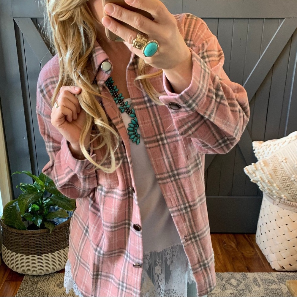 Size S NWT Pink plaid shacket